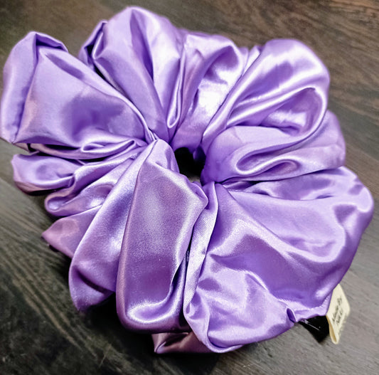 'Jasmine' scrunchie